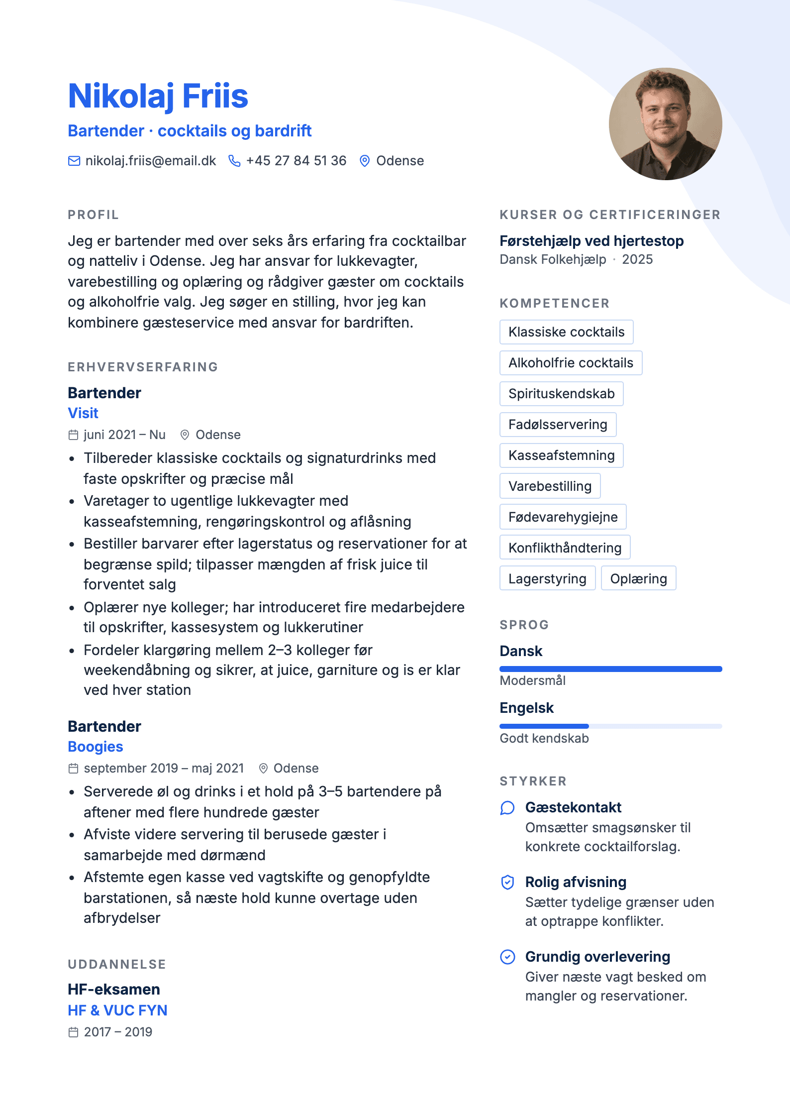 CV-eksempel for bartender: komplet CV med profiltekst, erhvervserfaring og kompetencer