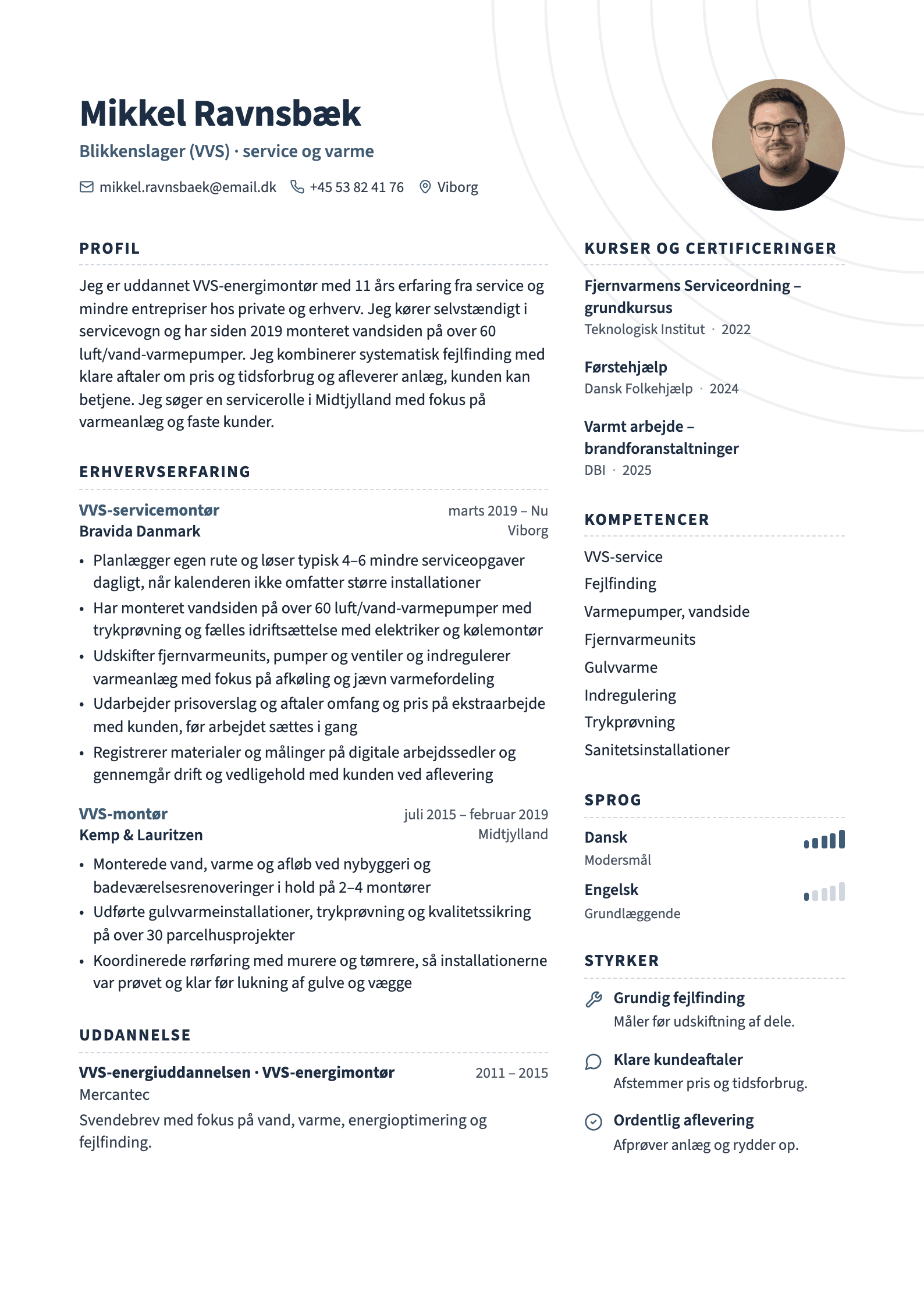 CV-eksempel for blikkenslager (VVS): komplet CV med profiltekst, erhvervserfaring og kompetencer