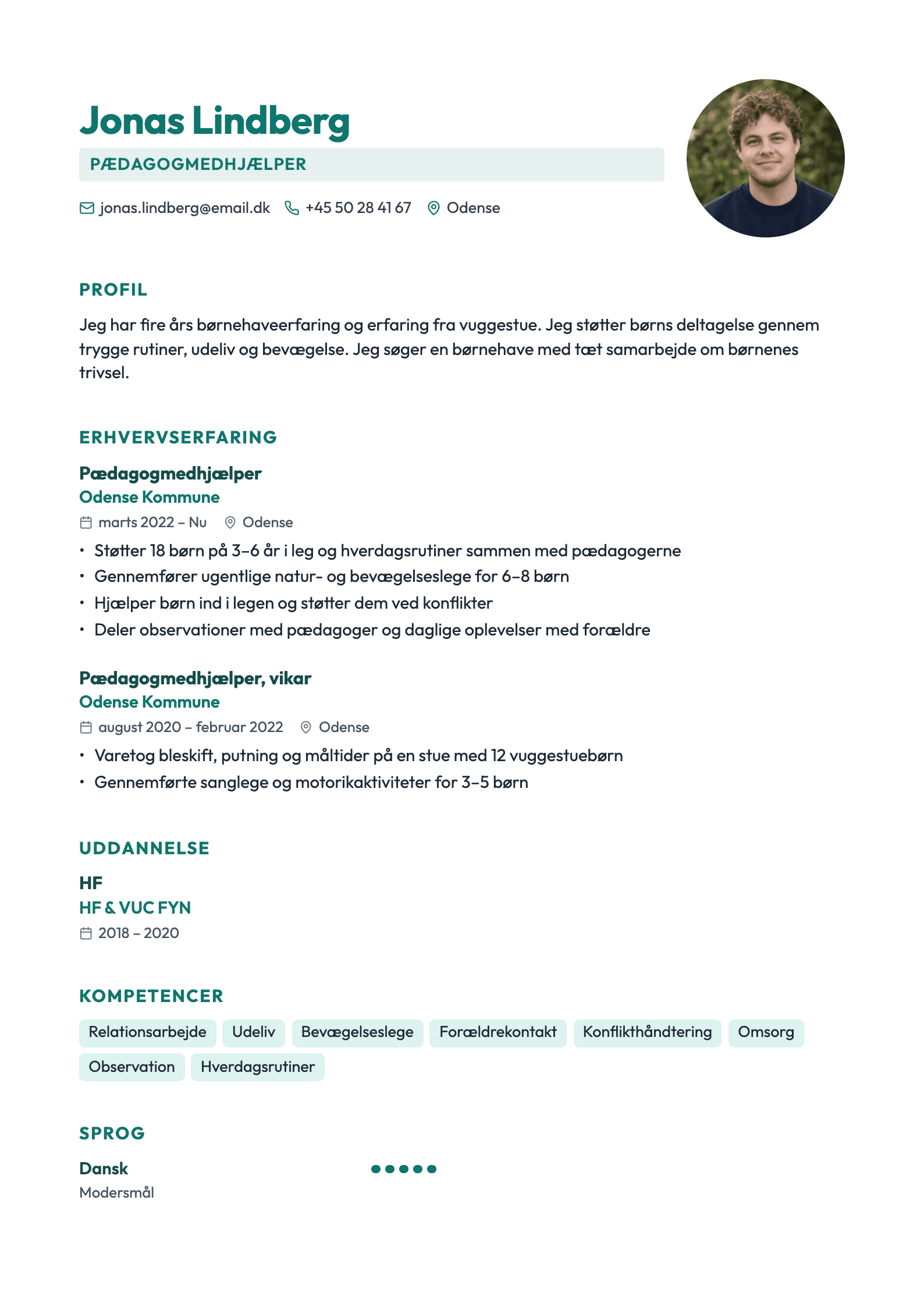CV-eksempel for pædagogmedhjælper: komplet CV med profiltekst, erhvervserfaring og kompetencer