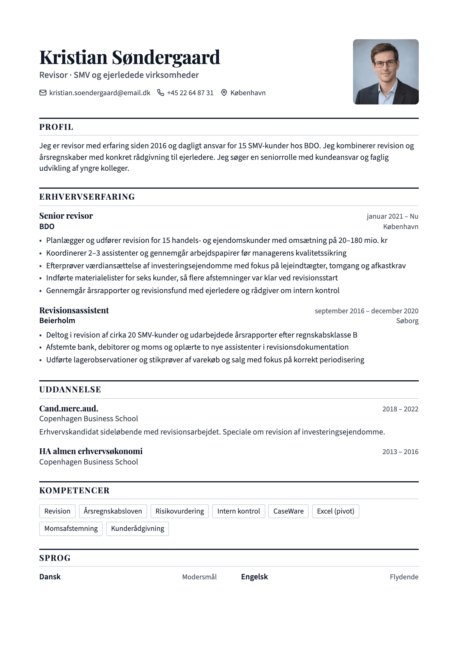 CV-eksempel for revisor: komplet CV med profiltekst, erhvervserfaring og kompetencer